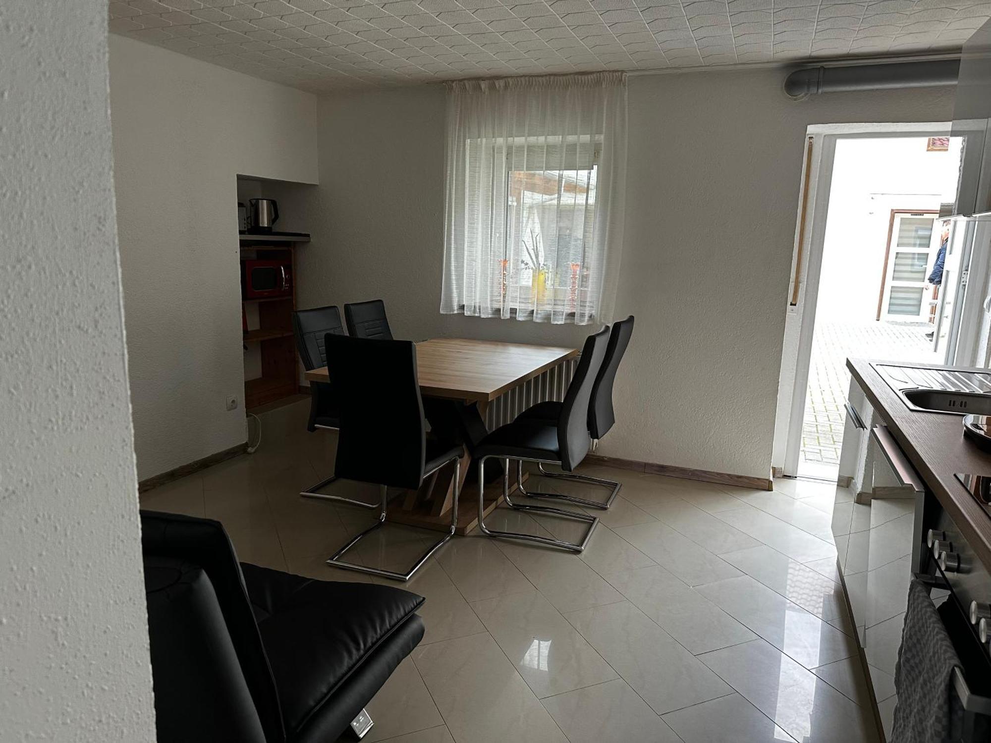 Kraichgau # 2 Ferienwohnungen In Einem Haus Mit Ebk, Wlan, Monteurzimmer, Self-Check-In Ittlingen Eksteriør bilde