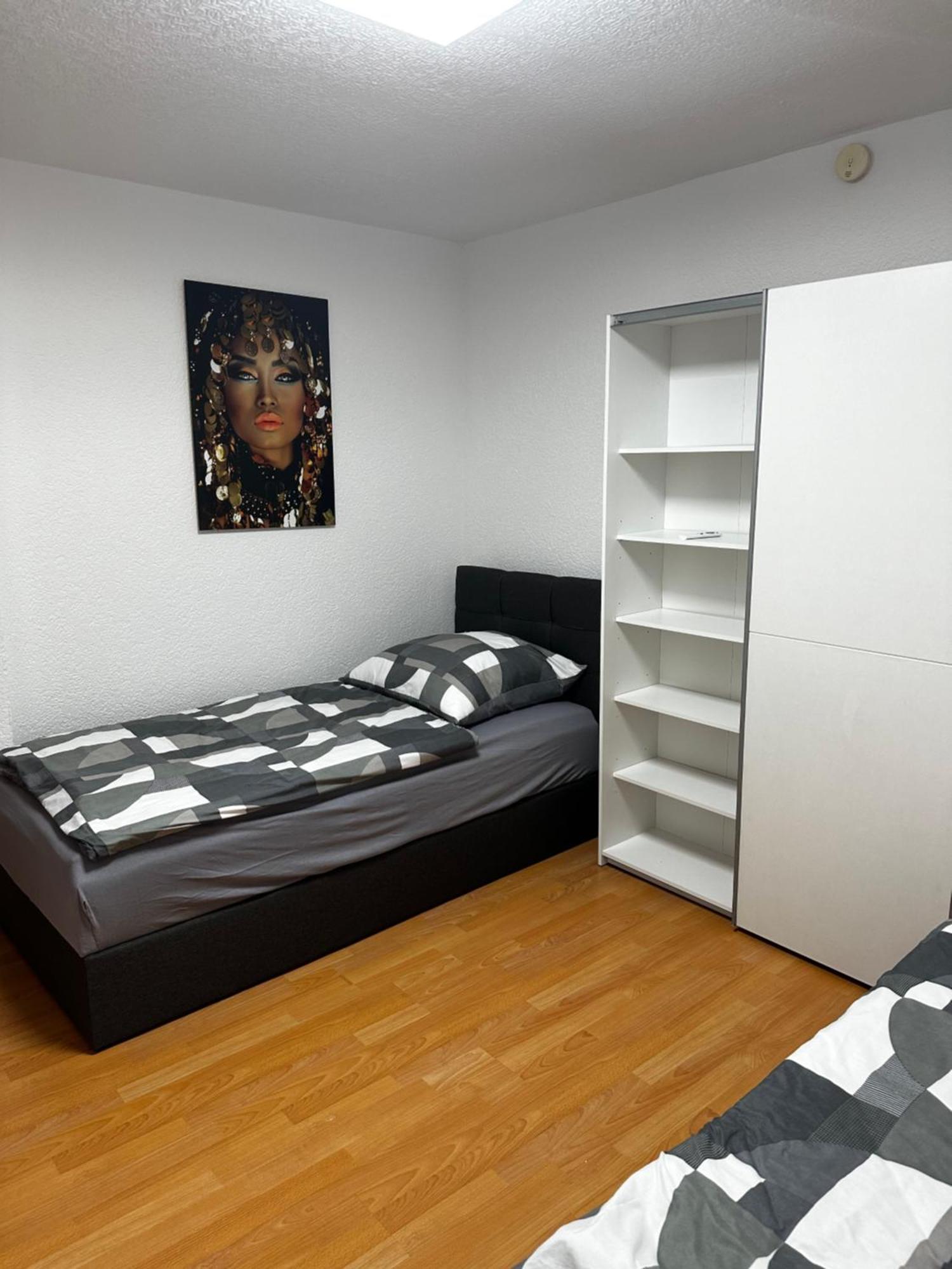 Kraichgau # 2 Ferienwohnungen In Einem Haus Mit Ebk, Wlan, Monteurzimmer, Self-Check-In Ittlingen Eksteriør bilde